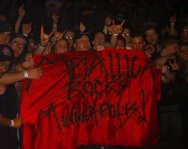 Photo gallery from the gig in Minneapolis, MN shot on January 29, 1997